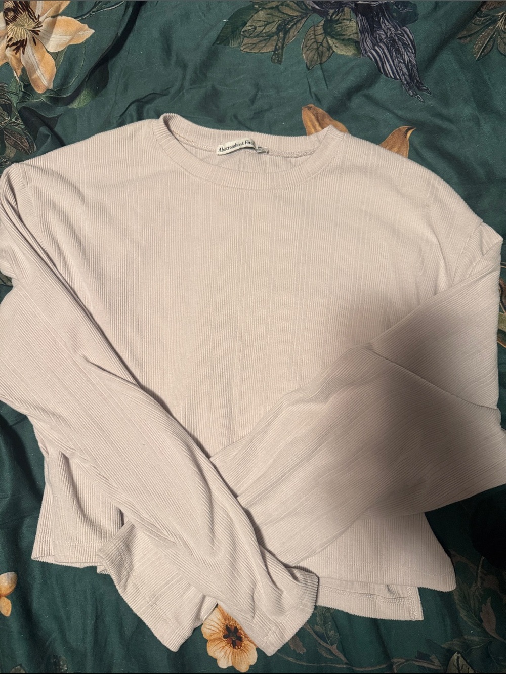 Abercrombie & Fitch Cream Ribbed Long-Sleeve cropped Sweater